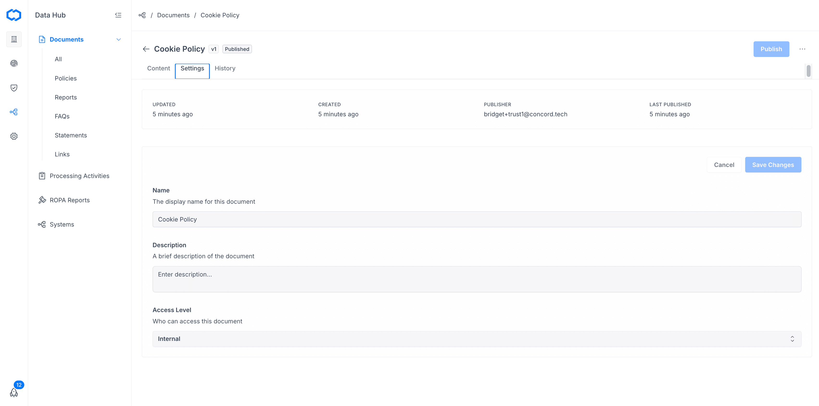 Document detail view: Settings tab