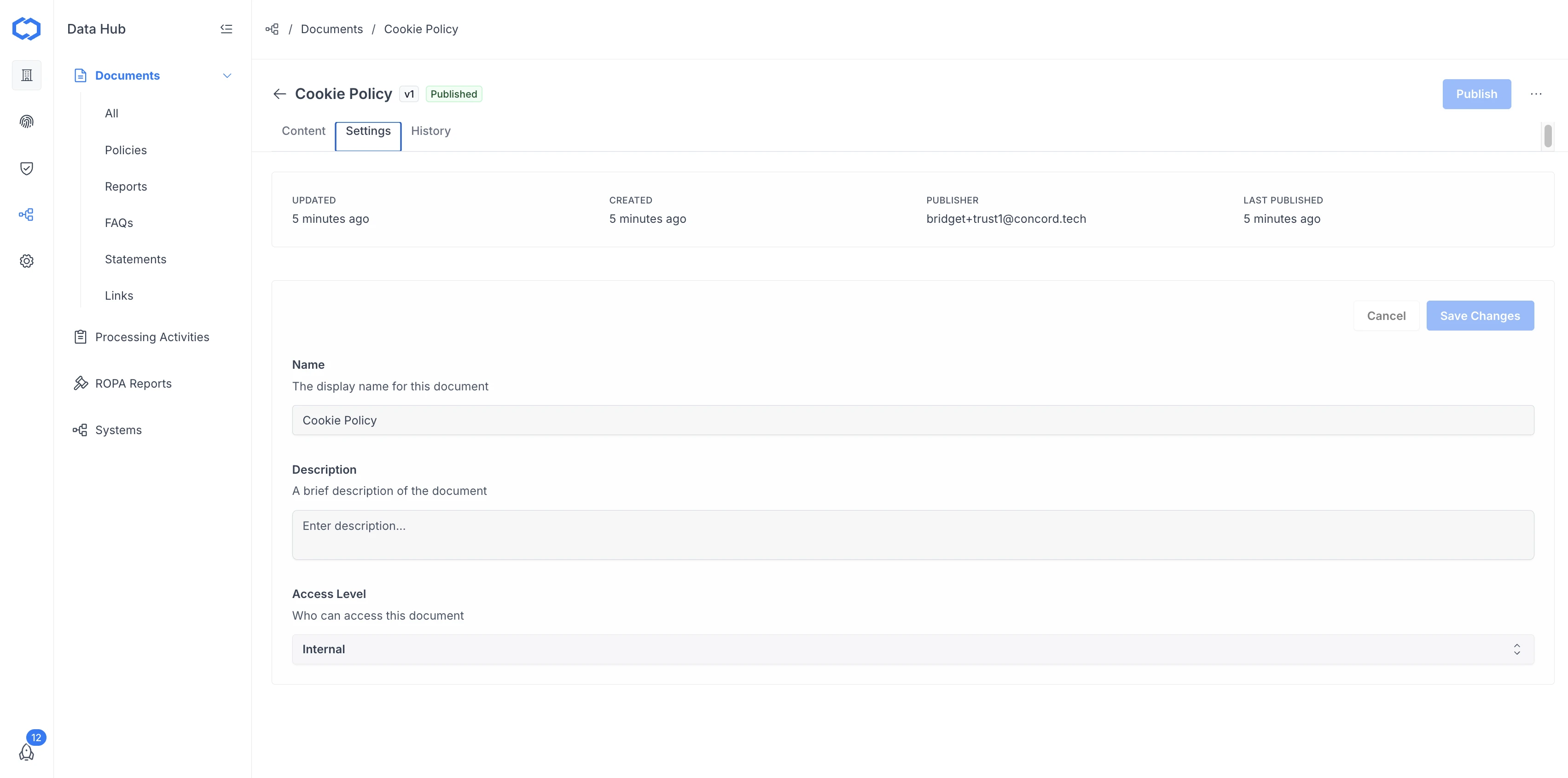 Document detail view: Settings tab